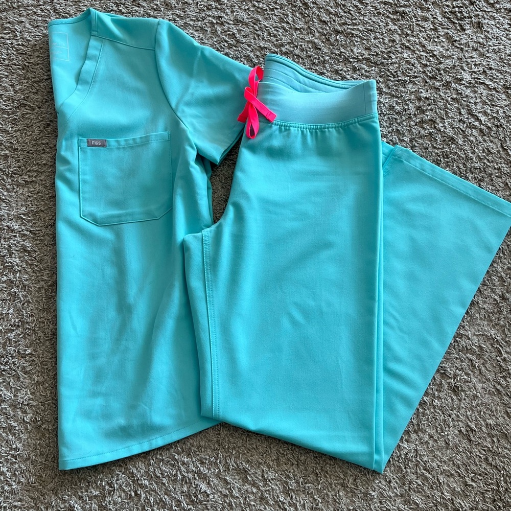 Figs Aqua Pajama Set with Pink Accent